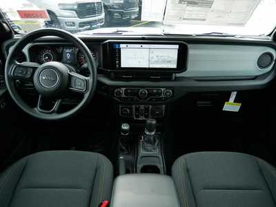 2025 Jeep Gladiator, $40333. Photo 6
