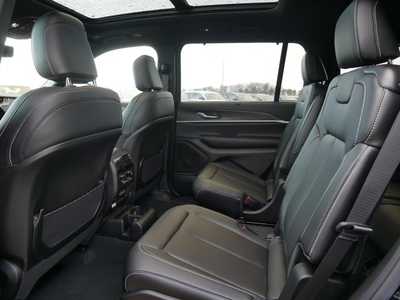 2025 Jeep Grand Cherokee L, $52587. Photo 5