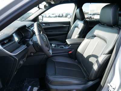2025 Jeep Grand Cherokee L, $52587. Photo 4