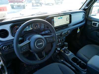 2025 Jeep Wrangler, $43208. Photo 7