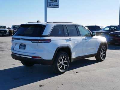 2025 Jeep Grand Cherokee, $42653. Photo 2
