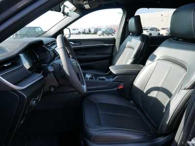 2025 Jeep Grand Cherokee L, $52587. Photo 4