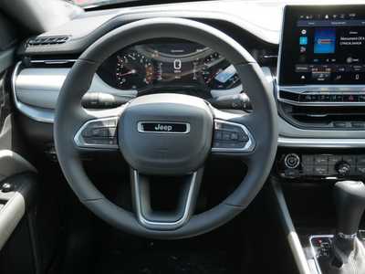 2025 Jeep Compass, $30861. Photo 9