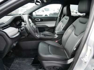 2025 Jeep Compass, $30861. Photo 6