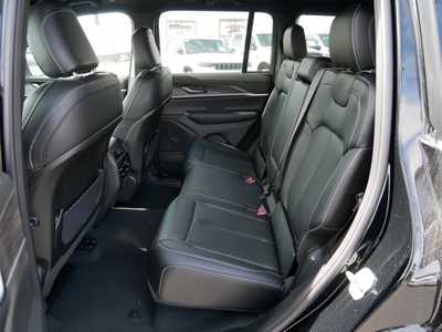 2025 Jeep Grand Cherokee, $42292. Photo 8