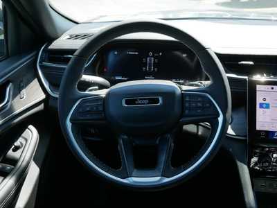 2025 Jeep Grand Cherokee, $42914. Photo 10