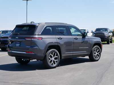 2025 Jeep Grand Cherokee, $42914. Photo 2