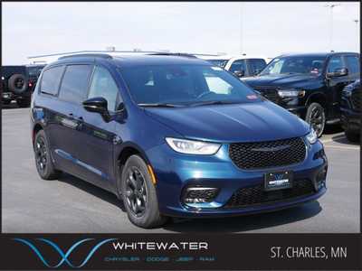 2025 Chrysler Pacifica, $42854. Photo 1