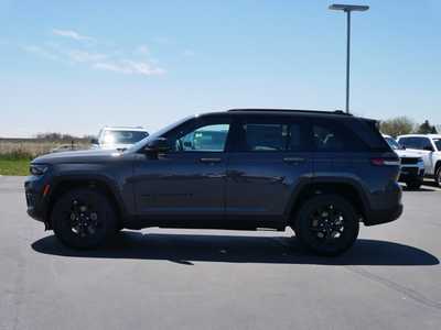 2025 Jeep Grand Cherokee, $42390. Photo 3