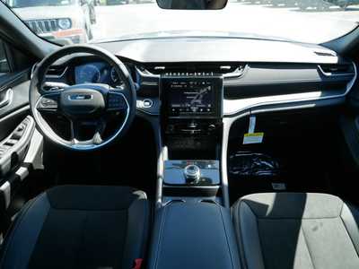 2025 Jeep Grand Cherokee, $42390. Photo 8