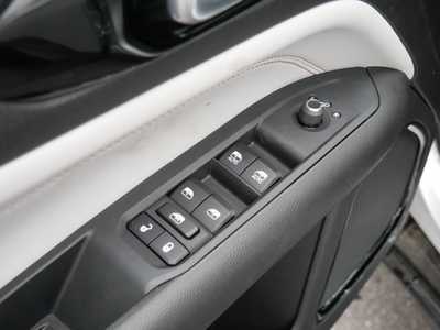 2025 Jeep Compass, $34742. Photo 7