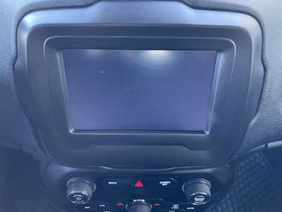 2020 Jeep Renegade, $14000. Photo 5