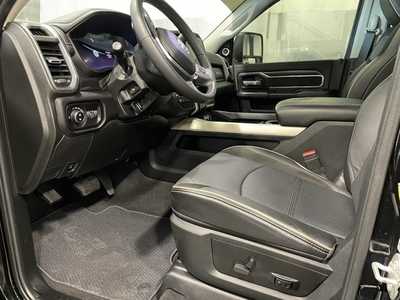 2024 RAM 3500 Crew Cab, $72500. Photo 3