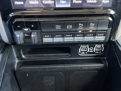 2024 RAM 3500 Crew Cab, $72500. Photo 8