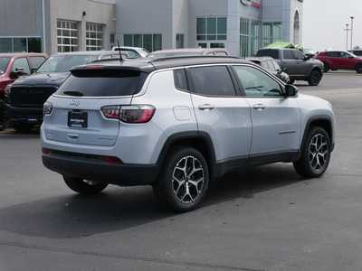 2025 Jeep Compass, $33261. Photo 2
