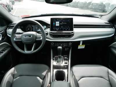 2025 Jeep Compass, $33261. Photo 7