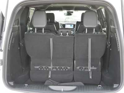 2025 Chrysler Pacifica, $40414. Photo 4