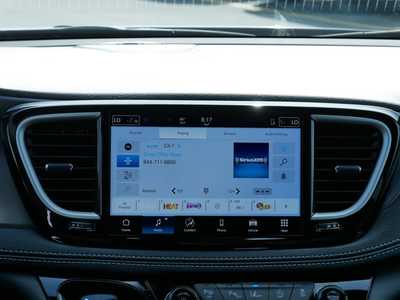 2025 Chrysler Pacifica, $40414. Photo 9