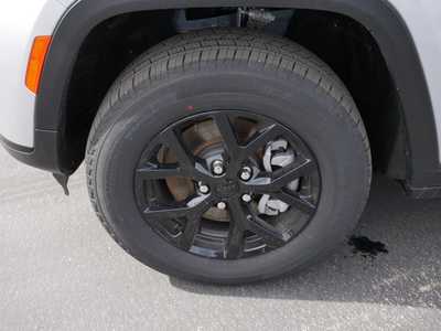2025 Jeep Grand Cherokee L, $43092. Photo 4
