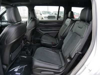 2025 Jeep Grand Cherokee L, $43092. Photo 9