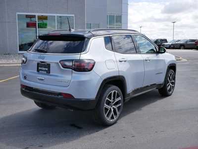 2025 Jeep Compass, $31261. Photo 11