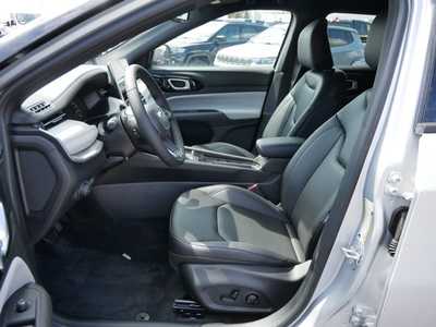 2025 Jeep Compass, $31261. Photo 4