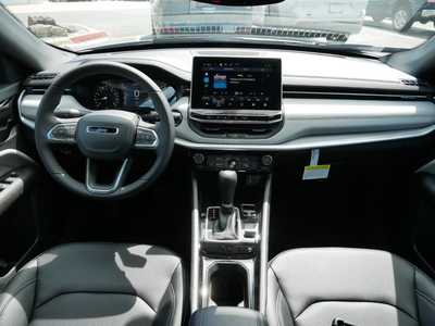 2025 Jeep Compass, $31261. Photo 6