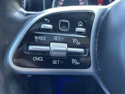 2019 Mercedes-Benz E-Class, $23500. Photo 12