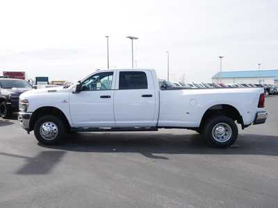 2025 RAM 3500 Crew Cab, $72920. Photo 3