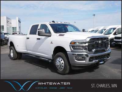 2025 RAM 3500 Crew Cab, $72920. Photo 1