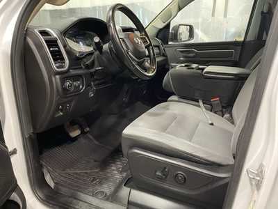 2019 RAM 1500 Crew Cab, $17500. Photo 3