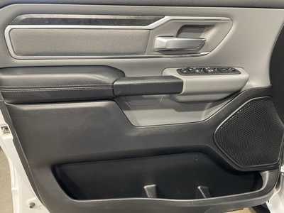 2019 RAM 1500 Crew Cab, $17500. Photo 5
