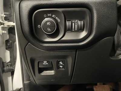 2019 RAM 1500 Crew Cab, $17500. Photo 8