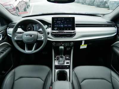 2025 Jeep Compass, $31693. Photo 8