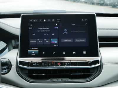 2025 Jeep Compass, $31693. Photo 9
