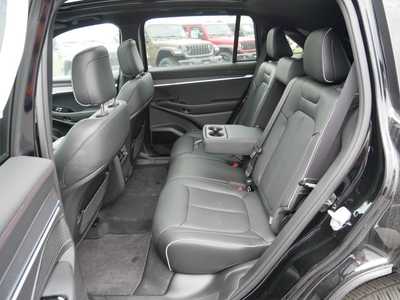 2025 Jeep Wagoneer, $49846. Photo 8