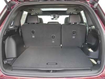 2025 Jeep Grand Cherokee, $47904. Photo 4