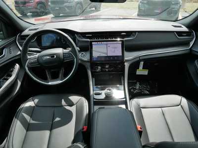 2025 Jeep Grand Cherokee, $47904. Photo 8