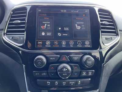 2020 Jeep Grand Cherokee, $23000. Photo 6