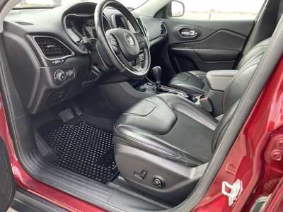 2020 Jeep Cherokee, $19500. Photo 3
