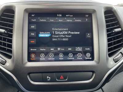 2020 Jeep Cherokee, $19500. Photo 5