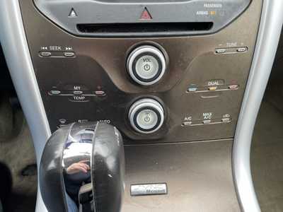 2011 Ford Edge, $9500. Photo 7