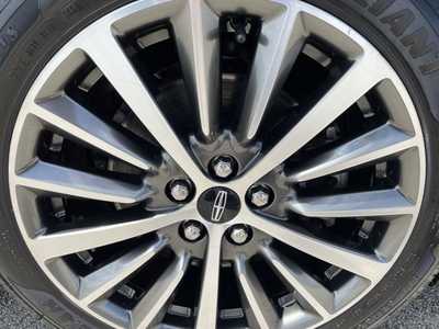 2017 Lincoln MKZ, $13000. Photo 11