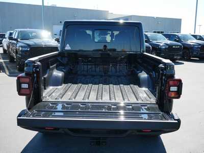 2025 Jeep Gladiator, $57401. Photo 4