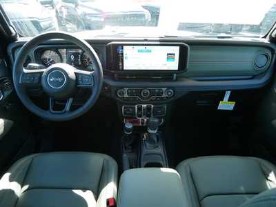 2025 Jeep Gladiator, $57401. Photo 7