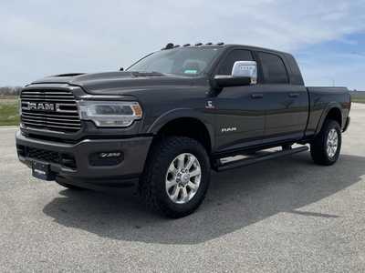 2024 RAM 3500 Crew Cab, $78500. Photo 2