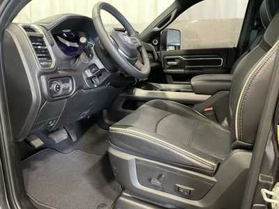 2024 RAM 3500 Crew Cab, $78500. Photo 3