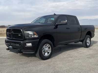 2015 RAM 2500 Crew Cab, $25500. Photo 2