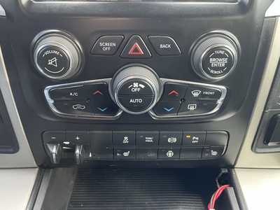 2015 RAM 2500 Crew Cab, $25500. Photo 8
