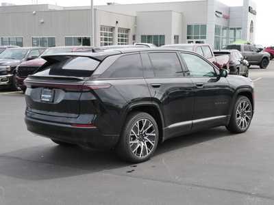 2025 Jeep Wagoneer, $43846. Photo 2